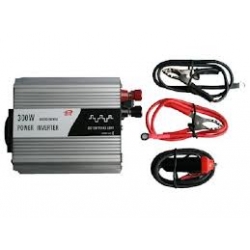 ADAPTADOR / TRANSFORMADOR / INVERSOR DE CORRENTE 12V - 220V