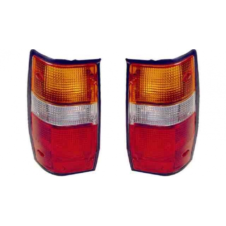 Pilotos traseros para MITSUBISHI L200 Pick-up (D50) (86-96)