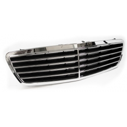 GRELHA FRONTAL MERCEDES CLASSE C W203 (00-07). CROMADA