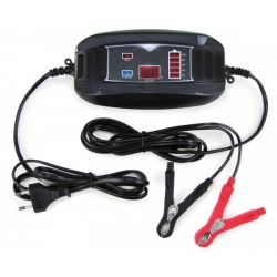 CARGADOR DE BATERÍA INTELIGENTE UNIVERSAL 6/12V, 4 AMP.