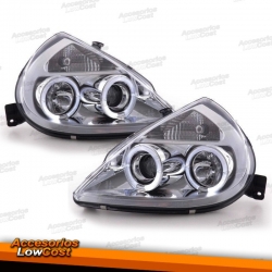 FAROS CON OJOS DE ANGEL FORD KA. FONDO CROMO.