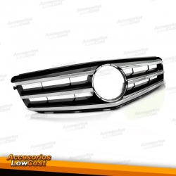 REJILLA DELANTERA DEPORTIVA PARA MERCEDES CLASE C W204 (07-14), LINEAS CROMO NEGRO.