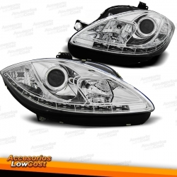 FAROS LUZ DIURNA LED SEAT LEON 1P, ALTEA Y TOLEDO 5P 04-09. FONDO CROMADO.